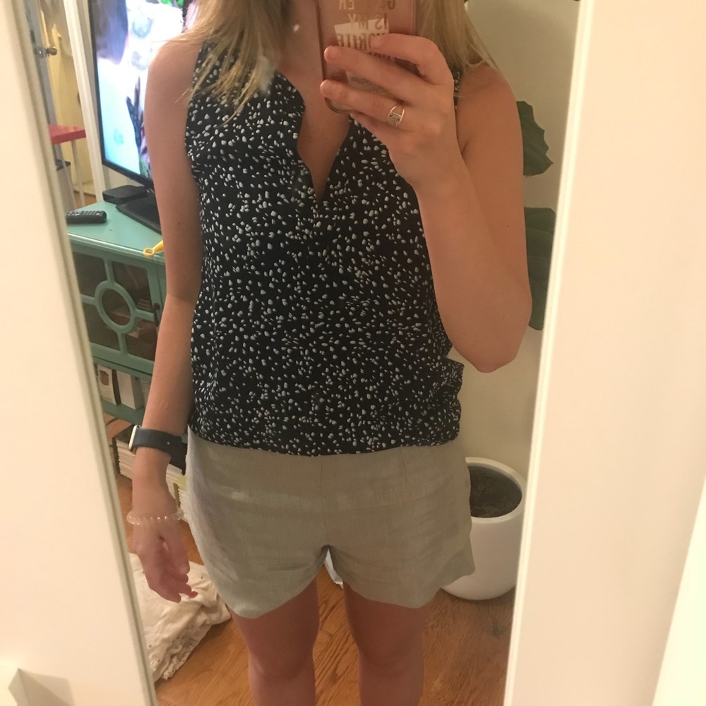 NWT LOFT white dotted navy/white blouse XSP